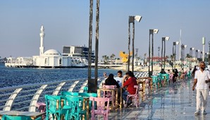 紅海沿い「Corniche」の風景（事務所スタッフ撮影）
